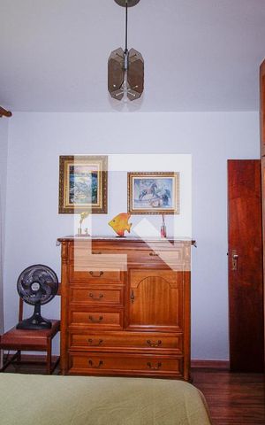 Casa à venda com 301m², 5 quartos e 5 vagasQuarto 4