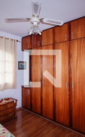 Casa à venda com 301m², 5 quartos e 5 vagasQuarto 2