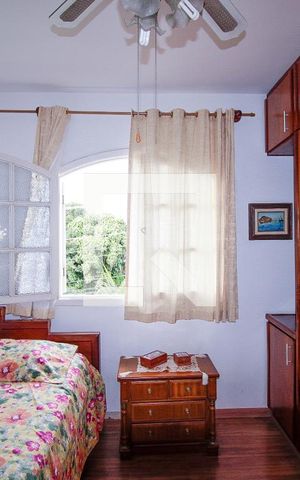 Casa à venda com 301m², 5 quartos e 5 vagasQuarto 2