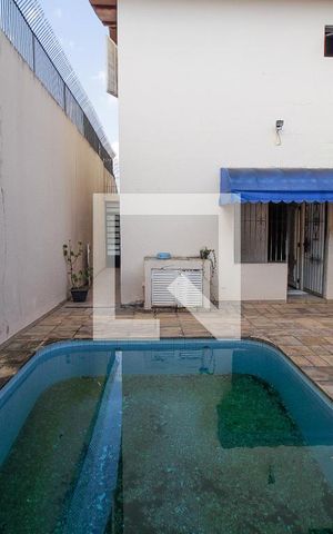 Casa à venda com 301m², 5 quartos e 5 vagasPiscina