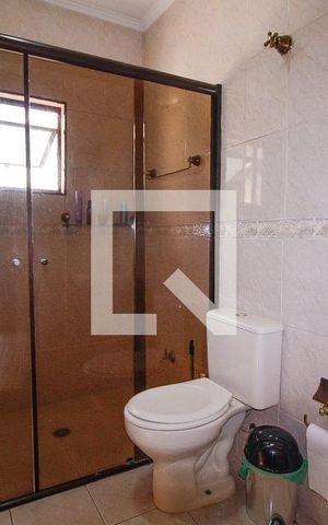Casa à venda com 301m², 5 quartos e 5 vagasBanheiro 3