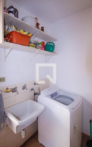Casa à venda com 301m², 5 quartos e 5 vagasÁrea de Serviço