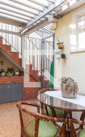 Casa à venda com 230m², 3 quartos e 4 vagasChurrasqueira
