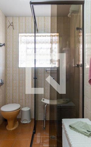 Casa à venda com 230m², 3 quartos e 4 vagasBanheiro da Suíte 