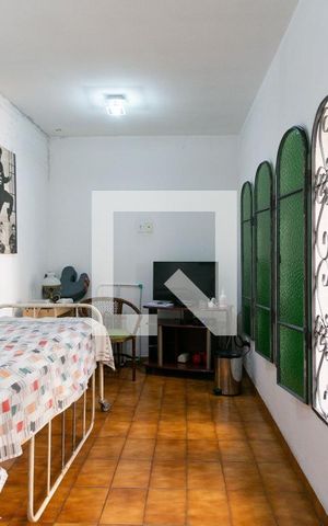 Casa à venda com 230m², 3 quartos e 4 vagasSala de TV