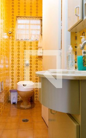 Casa à venda com 230m², 3 quartos e 4 vagasLavabo