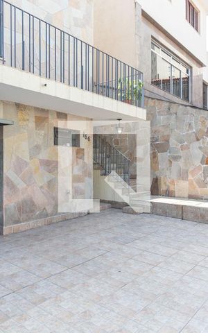 Casa à venda com 230m², 3 quartos e 4 vagasGaragem