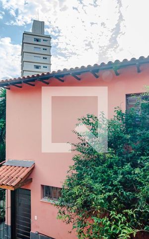 Casa à venda com 258m², 3 quartos e 6 vagas Casa à venda com 258m², 3 quartos e 6 vagasVista da suíte