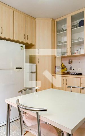 Casa à venda com 258m², 3 quartos e 6 vagas Casa à venda com 258m², 3 quartos e 6 vagasCozinha