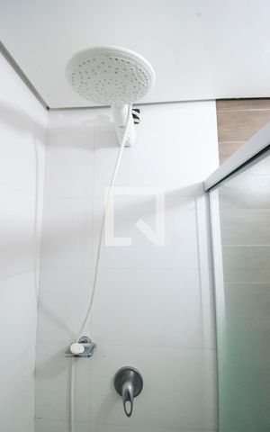 Casa à venda com 110m², 3 quartos e 2 vagas Casa à venda com 110m², 3 quartos e 2 vagasBanheiro da Suíte