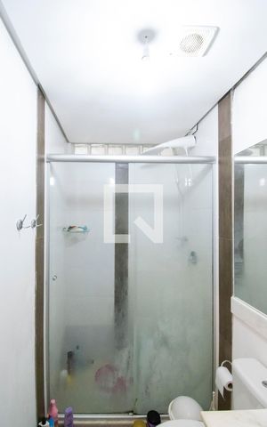 Casa à venda com 110m², 3 quartos e 2 vagas Casa à venda com 110m², 3 quartos e 2 vagasBanheiro Social