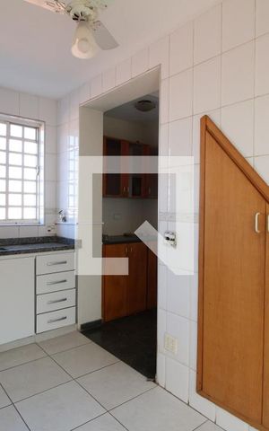 Casa à venda com 145m², 4 quartos e 6 vagasCozinha