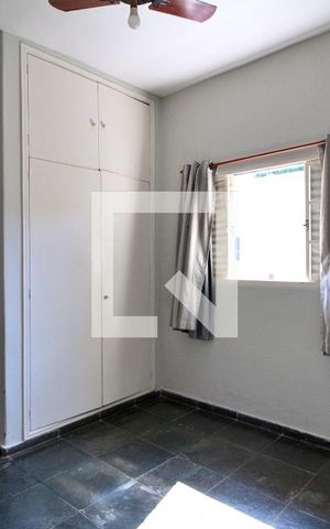 Casa à venda com 145m², 4 quartos e 6 vagasQuarto 2 (suíte)