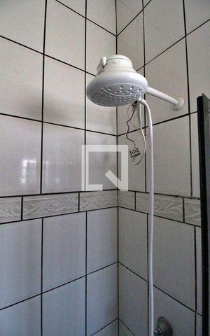 Casa à venda com 145m², 4 quartos e 6 vagasBanheiro do Quarto 2 (suíte)