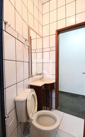 Casa à venda com 145m², 4 quartos e 6 vagasBanheiro
