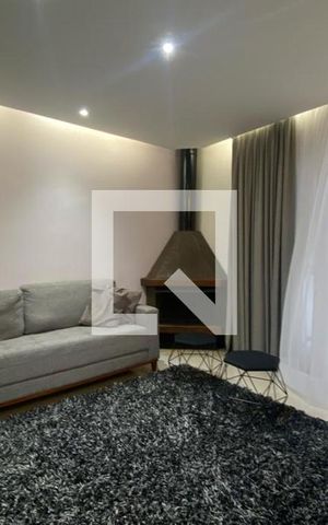 Casa para alugar com 153m², 4 quartos e 3 vagas Casa para alugar com 153m², 4 quartos e 3 vagasSala