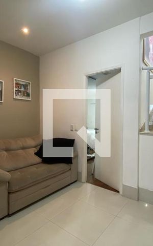 Casa para alugar com 153m², 4 quartos e 3 vagas Casa para alugar com 153m², 4 quartos e 3 vagasSala de TV