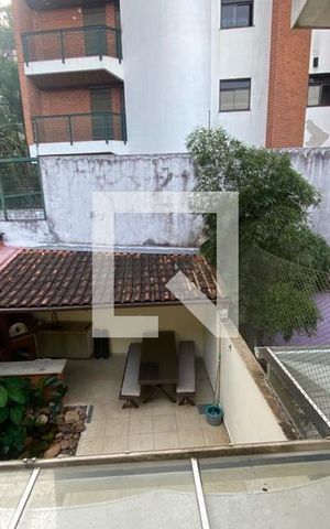 Casa para alugar com 153m², 4 quartos e 3 vagas Casa para alugar com 153m², 4 quartos e 3 vagasVista do Quarto 4
