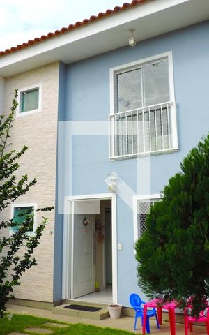Casa para alugar com 88m², 2 quartos e 2 vagasFachada