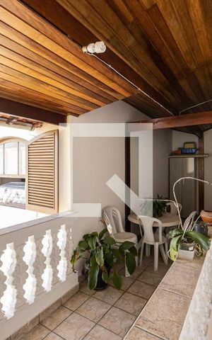 Casa à venda com 180m², 3 quartos e 5 vagas Casa à venda com 180m², 3 quartos e 5 vagasÁrea comum - Churrasqueira