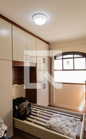 Casa à venda com 180m², 3 quartos e 5 vagas Casa à venda com 180m², 3 quartos e 5 vagasQuarto 1