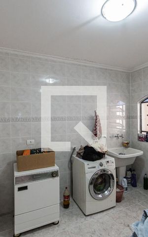 Casa à venda com 180m², 3 quartos e 5 vagas Casa à venda com 180m², 3 quartos e 5 vagasÁrea de Serviço
