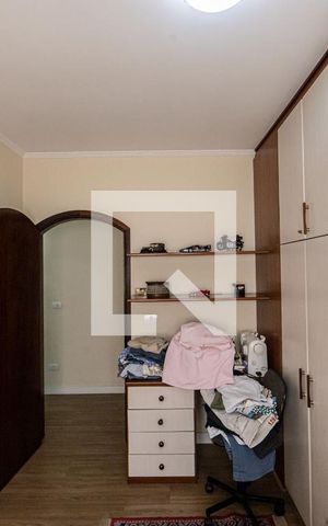 Casa à venda com 180m², 3 quartos e 5 vagas Casa à venda com 180m², 3 quartos e 5 vagasQuarto 1