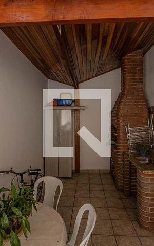 Casa à venda com 180m², 3 quartos e 5 vagas Casa à venda com 180m², 3 quartos e 5 vagasÁrea comum - Churrasqueira
