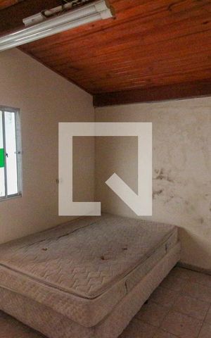 Casa à venda com 132m², 4 quartos e 2 vagas Casa à venda com 132m², 4 quartos e 2 vagasQuarto 2 - Suíte