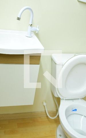 Casa para alugar com 40m², 1 quarto e sem vagaBanheiro