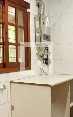 Casa à venda com 1400m², 2 quartos e 2 vagasÁrea de Serviço