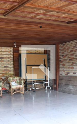 Casa à venda com 1400m², 2 quartos e 2 vagasGaragem