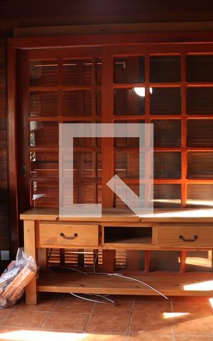 Casa à venda com 1400m², 2 quartos e 2 vagasSala