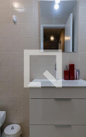 Apartamento à venda com 58m², 2 quartos e 1 vaga Apartamento à venda com 58m², 2 quartos e 1 vagaBanheiro
