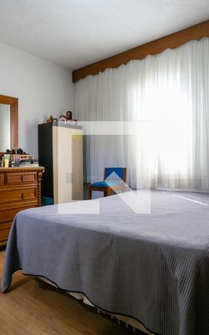 Casa à venda com 150m², 4 quartos e 2 vagasSuíte