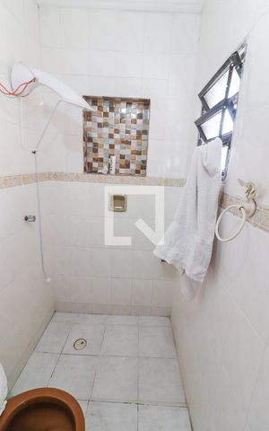 Casa à venda com 230m², 5 quartos e 5 vagas Casa à venda com 230m², 5 quartos e 5 vagasQuarto 5