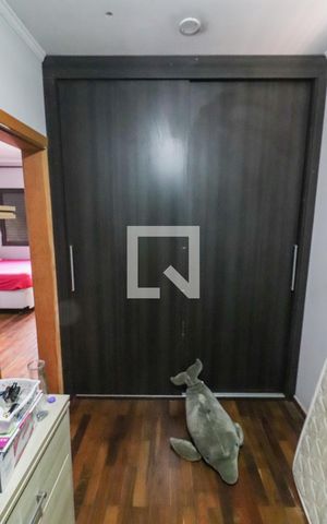 Casa à venda com 230m², 5 quartos e 5 vagas Casa à venda com 230m², 5 quartos e 5 vagasQuarto 3