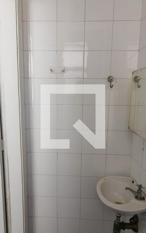 Apartamento à venda com 65m², 1 quarto e 1 vaga Apartamento à venda com 65m², 1 quarto e 1 vagaBanheiro de Serviço