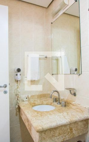 Studio à venda com 44m², 1 quarto e 1 vaga Studio à venda com 44m², 1 quarto e 1 vagaBanheiro