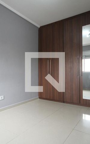 Apartamento para alugar com 72m², 3 quartos e sem vagaQuarto 1
