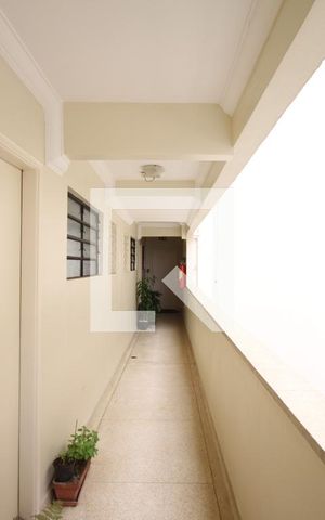 Apartamento para alugar com 72m², 3 quartos e sem vagaEntrada