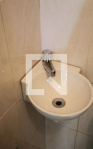 Apartamento para alugar com 72m², 3 quartos e sem vagaBanheiro de Serviço