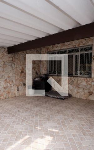 Casa à venda com 112m², 2 quartos e 2 vagas Casa à venda com 112m², 2 quartos e 2 vagasGaragem