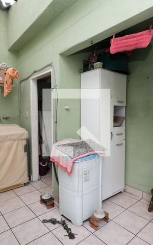 Casa à venda com 112m², 2 quartos e 2 vagas Casa à venda com 112m², 2 quartos e 2 vagasÁrea de Serviço