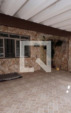 Casa à venda com 112m², 2 quartos e 2 vagas Casa à venda com 112m², 2 quartos e 2 vagasGaragem