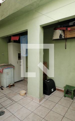 Casa à venda com 112m², 2 quartos e 2 vagas Casa à venda com 112m², 2 quartos e 2 vagasÁrea de Serviço