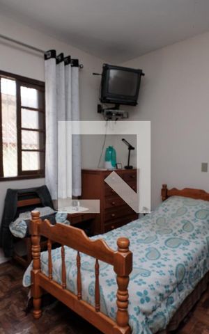 Casa à venda com 112m², 2 quartos e 2 vagas Casa à venda com 112m², 2 quartos e 2 vagasQuarto 1