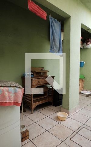 Casa à venda com 112m², 2 quartos e 2 vagas Casa à venda com 112m², 2 quartos e 2 vagasÁrea de Serviço