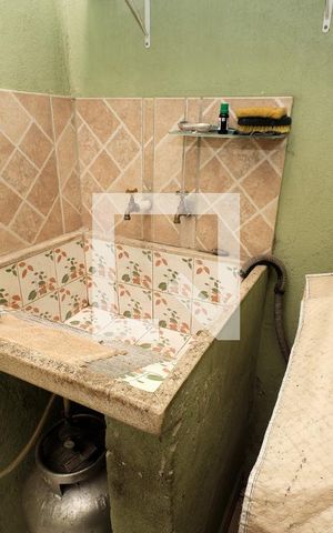Casa à venda com 112m², 2 quartos e 2 vagas Casa à venda com 112m², 2 quartos e 2 vagasÁrea de Serviço