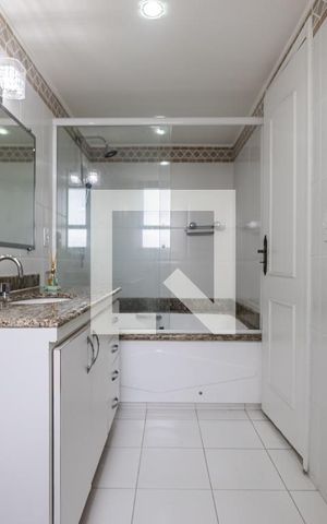 Apartamento à venda com 200m², 5 quartos e 3 vagasBanheiro da Suíte